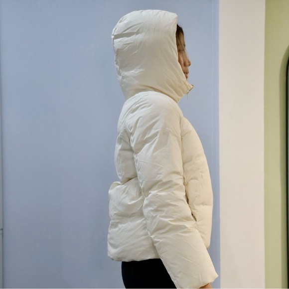 Uniqlo Women's Off-White Puffer Jacket Seamless Down Parka - Picture 11 of 14
